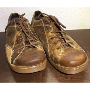 Dr. Martens Men 11957 Distressed Sz 13M US 47EU